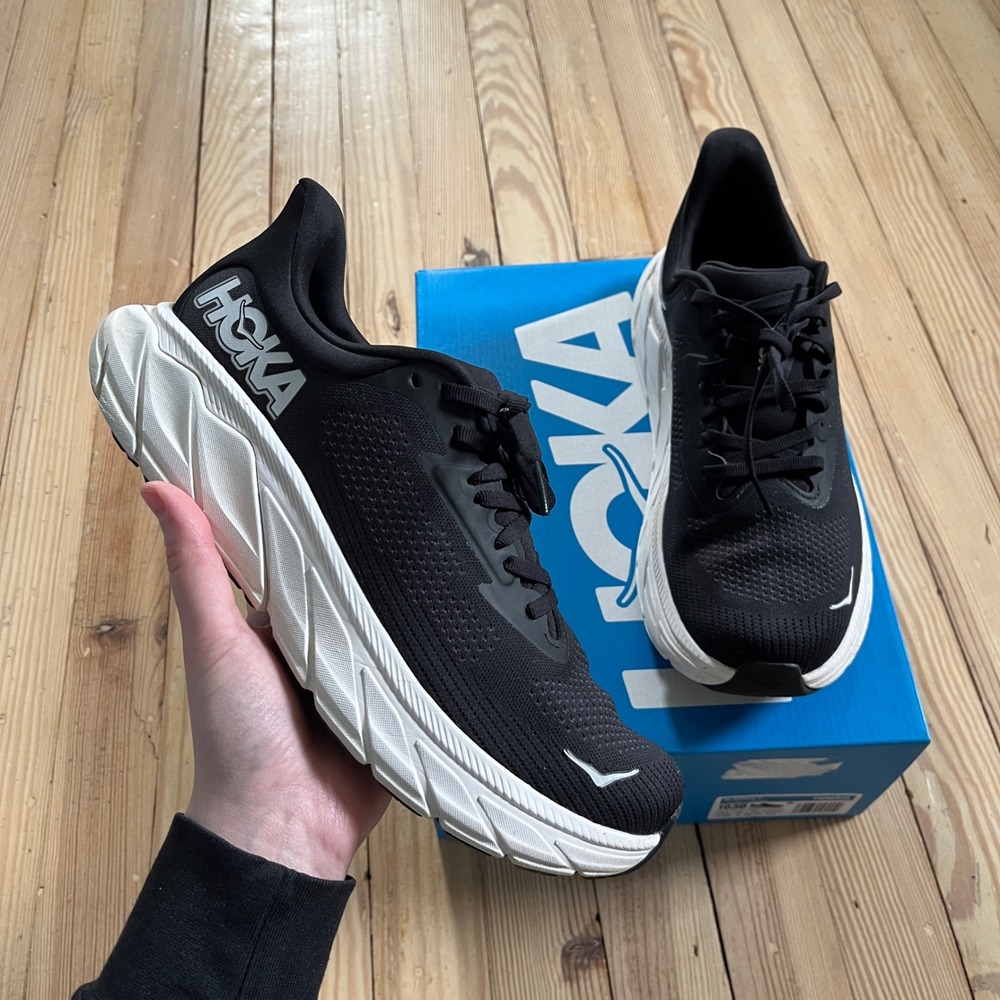 Hoka Arahi 7 Running Shoes Women 10.5 Black Stability Sneakers 1147851 WORN 2X